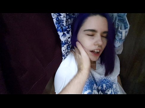 ❤️ Gjeta motrën time në dollap dhe e ndihmova të përfundonte Porno e bukur në sq.tuberxxx-com.ru ❌